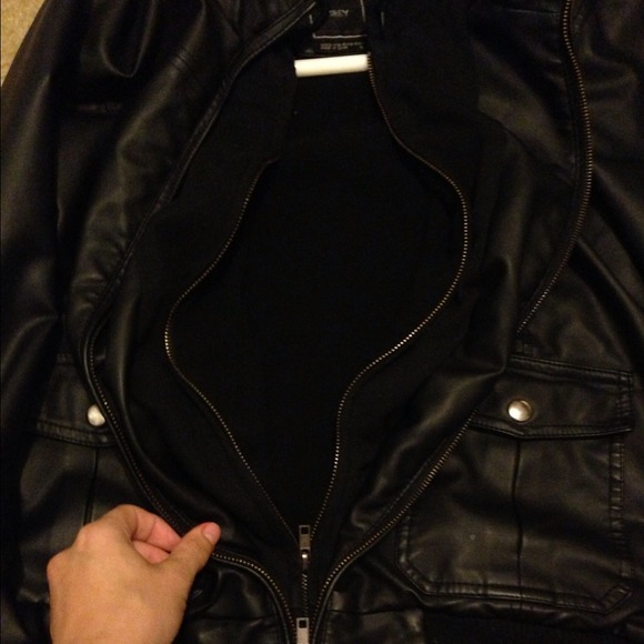Obey(hardly used)