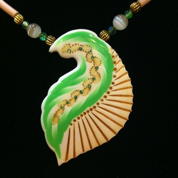 Handmade necklace - Picture 2 of 3