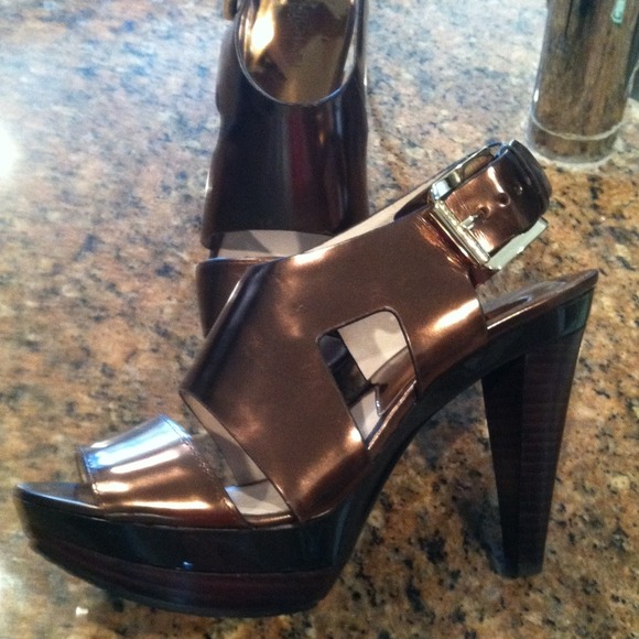 NWOT Michael kors "Carla" **SOLD!!!