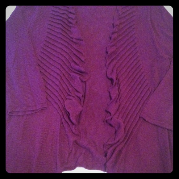 SOLD👏👏👏INC amazing purple sweater! Sz xl