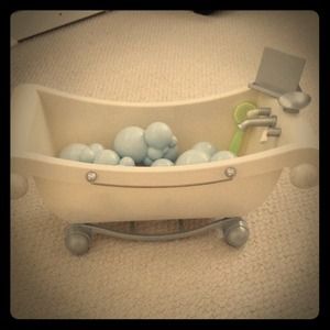 American girl bath tub with bubbles