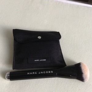 MARC JACOBS powder foundation😻