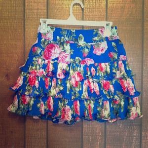 ⚡FLASH SALE ⚡Abercrombie & Fitch floral skirt