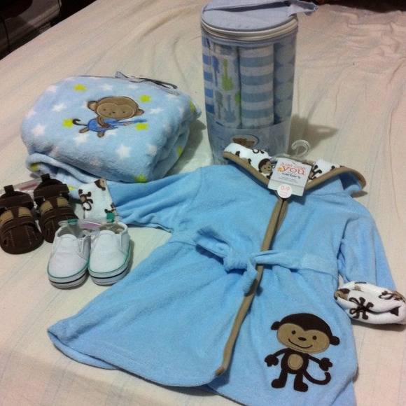 Baby items - Picture 1 of 1
