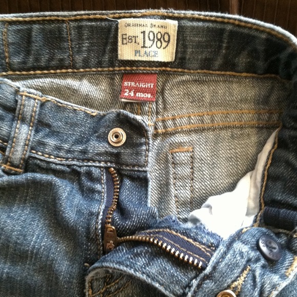 Sweat shirt and jeans for a one year old - Picture 4 of 4