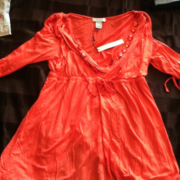 Top - Picture 2 of 3