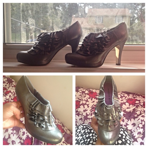 Silver/Gray Madden Girl Booties