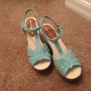 ✂ ✨Gorgeous Mint Wedges✨ Style name: Carolina