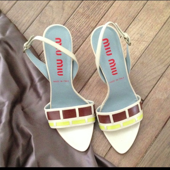 NWOB Miu Miu Sling Back Sandals. Size 7 - Picture 2 of 4