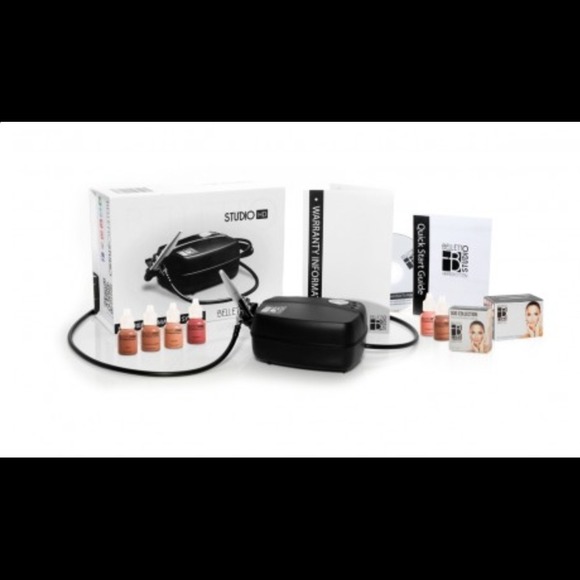 **ON HOLD** Belletto Studio HD Skin Secrets Kit