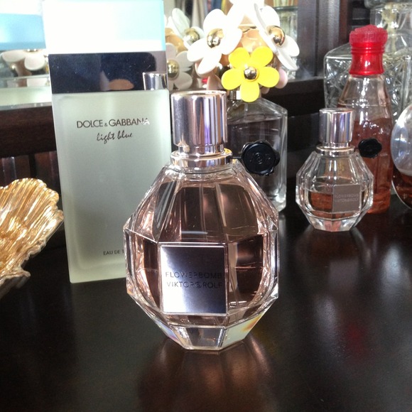 Just sharing!!!! 3.4oz flowerbomb & 3.3oz lightblu