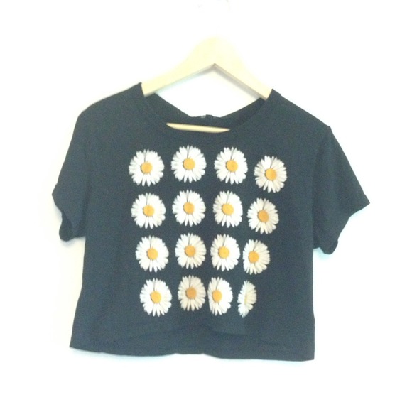 ❌SOLD❌ Daisy crop top