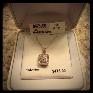 ⛔SOLD⛔ 10k Solid Gold with real 1/4cttw diamonds