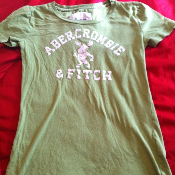 Abercrombie & Fitch t-shirt