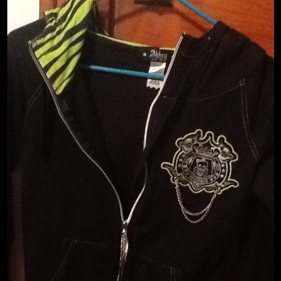 Black Abbey Dawn jacket