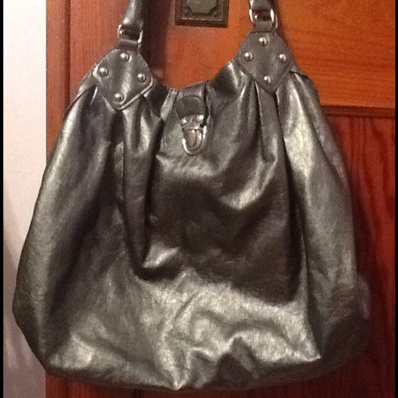 🚫SOLD🚫Gray/silver purse