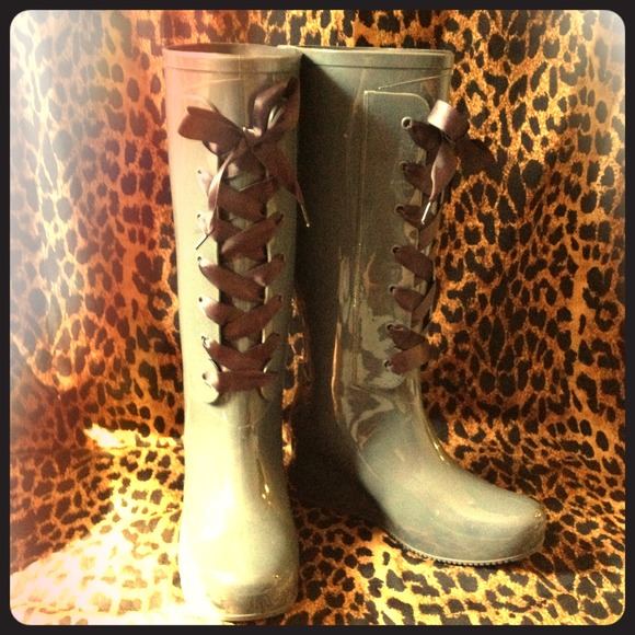 Dirty Laundry laced rain boots