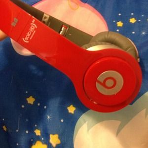 💥Oh hold 💥Red beats by dre