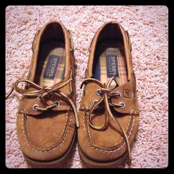 Sperry boat shoes