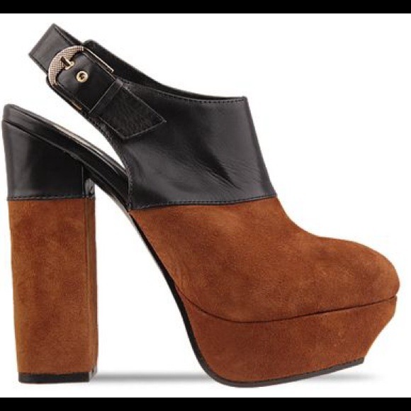 SOLD💝HOST PICK💝 Dolce Vita Platform Booties