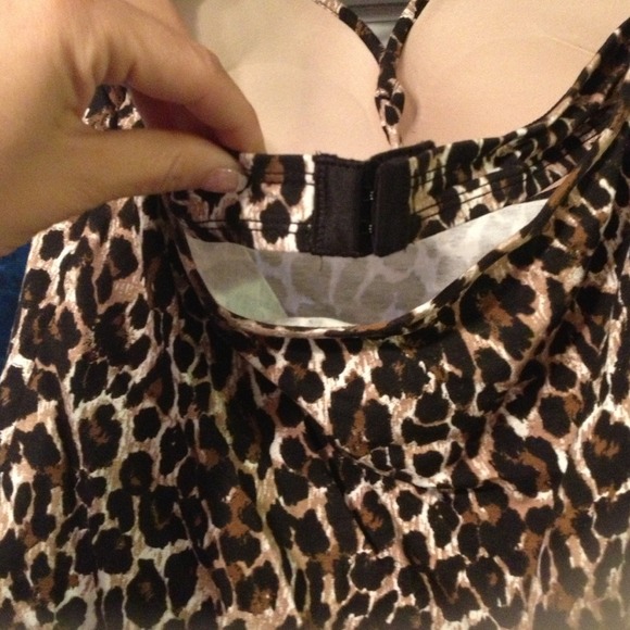 Victoria's Secret miraculous bra halter top - Picture 2 of 3