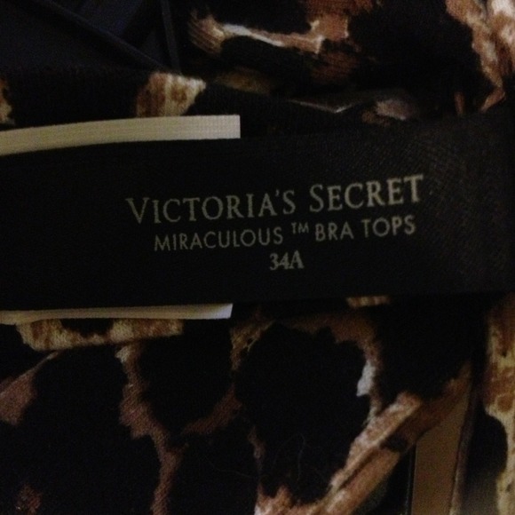 Victoria's Secret miraculous bra halter top - Picture 3 of 3