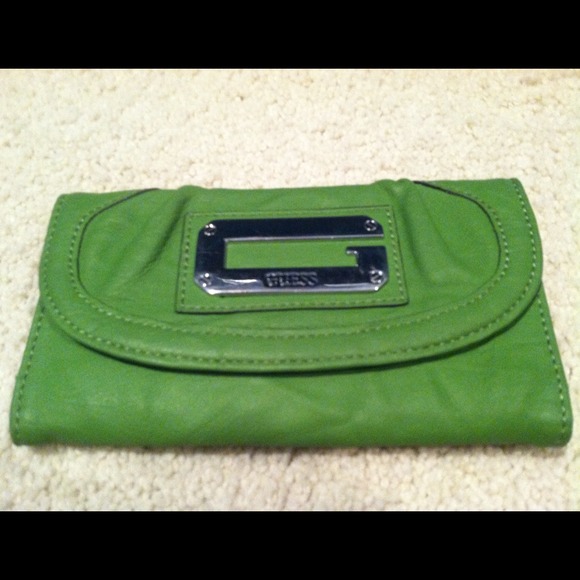 Guess wallet