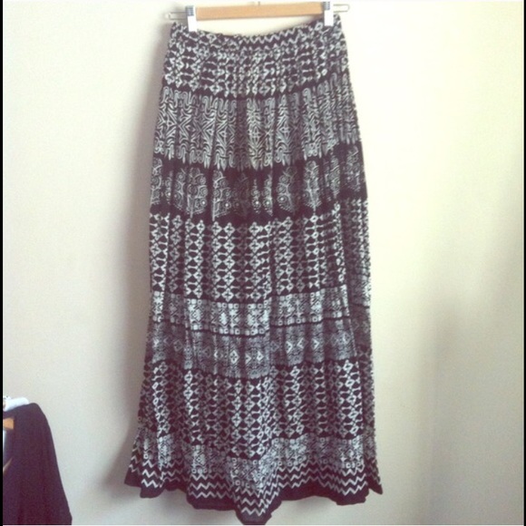 Ethnic maxi skirt - Picture 3 of 3