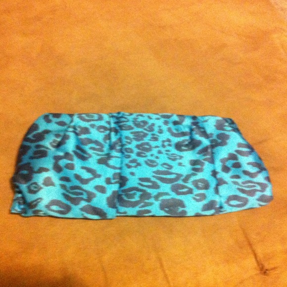 Ladies Express Clutch