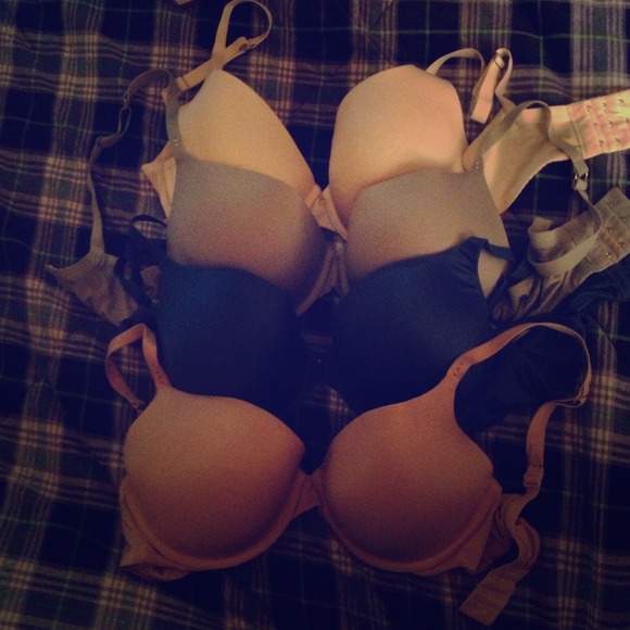 Bras. Assorted colors. Padded. Bio fit.