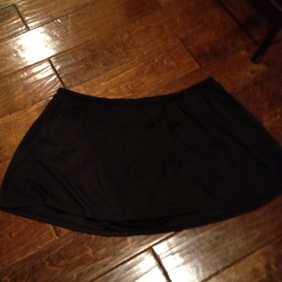 Black swimsuit bottom with skirt