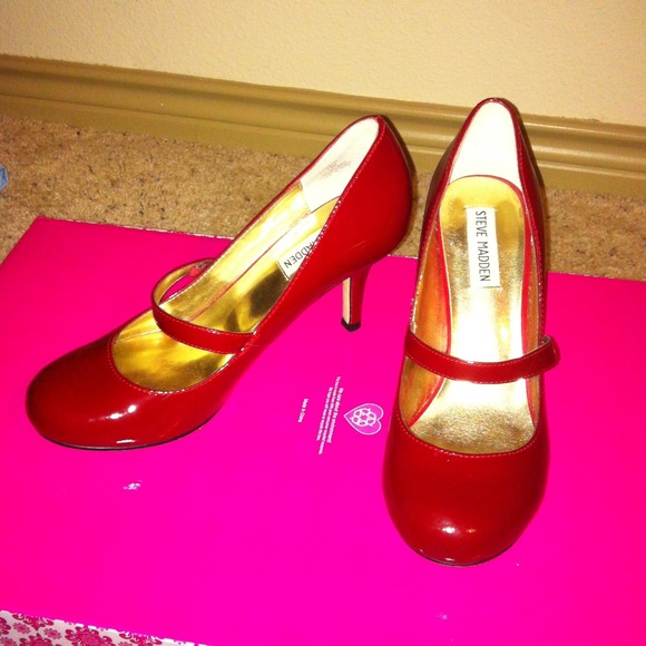 Red Patten Leather Steve Madden Pumps