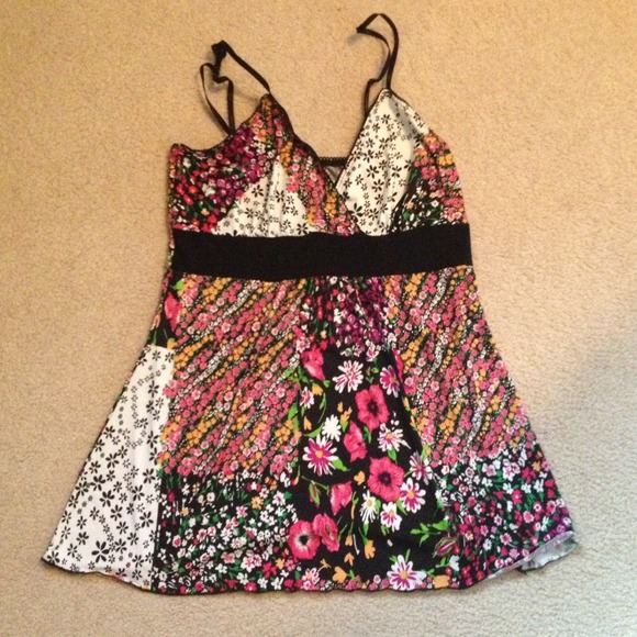 **SOLD!**Floral tank