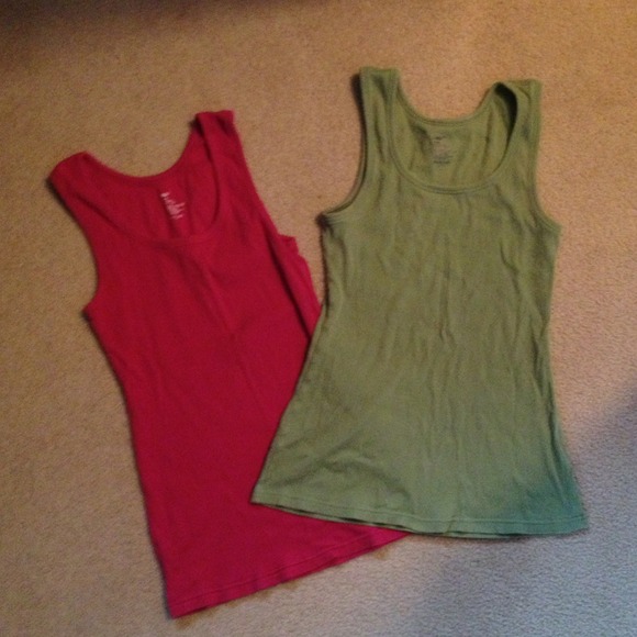 **BUNDLED**Ribbed Tanks