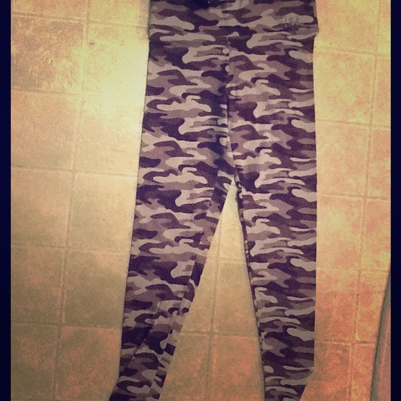 VS camo leggings!