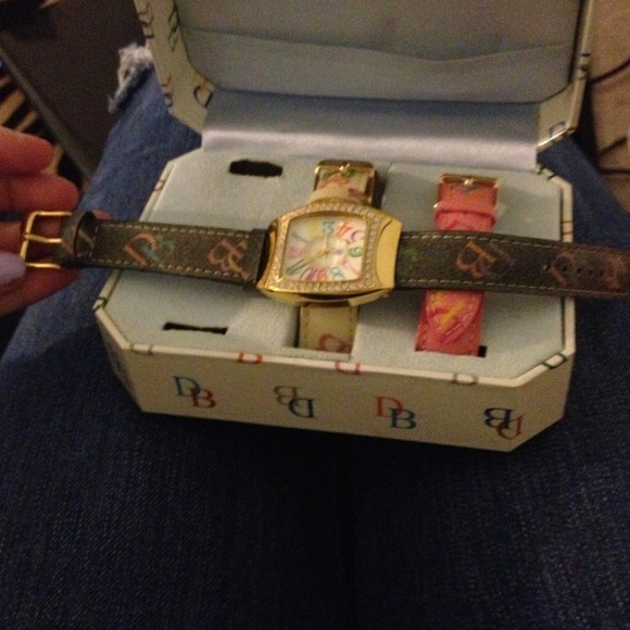 SOLD! Watch - Picture 2 of 3