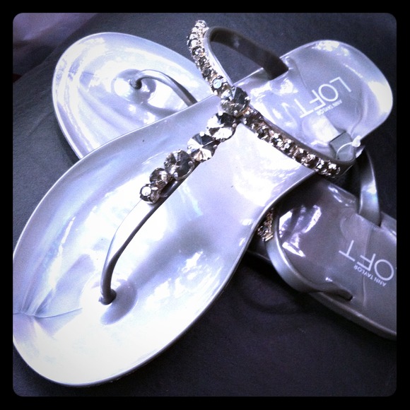 ******RESERVED!!!Ann Taylor Loft Sandals