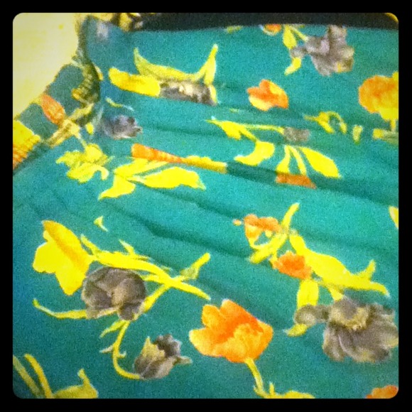 Sz 16 floral skirt