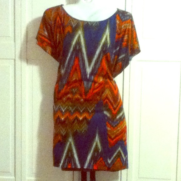 Long colorful shirt dress with waist belt