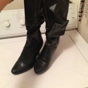 Black tall 7.5 boots