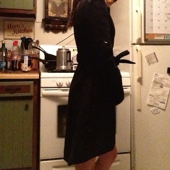 Super cute and worm Hi-low pea coat - Picture 2 of 2