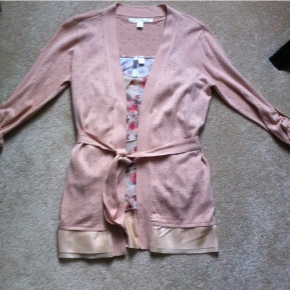 ➡️Sold on eBay ⬅️Lauren Conrad cardigan - Picture 2 of 3