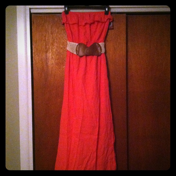 NWT Long Coral Strapless Dress with Belt