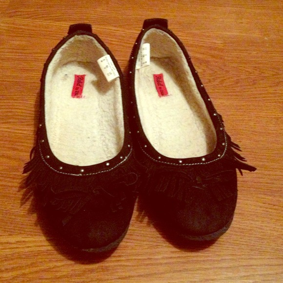 Adorable! REALLY SOFT! Black Moccasin flats!