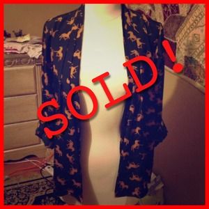🚫SOLD🚫 🎉Host Pick🎉Horse printed silk blazer