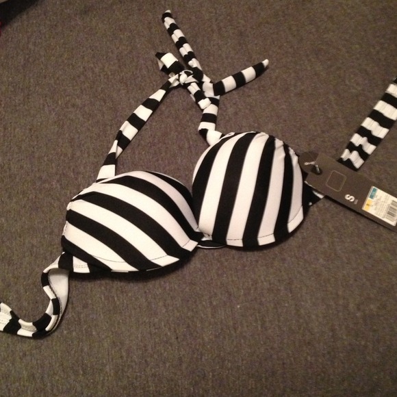 ❌SOLD❌Bathing suit top