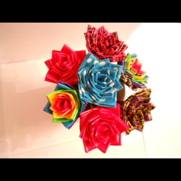 Duct Tape Flower Pen Bouquets - Picture 3 of 4