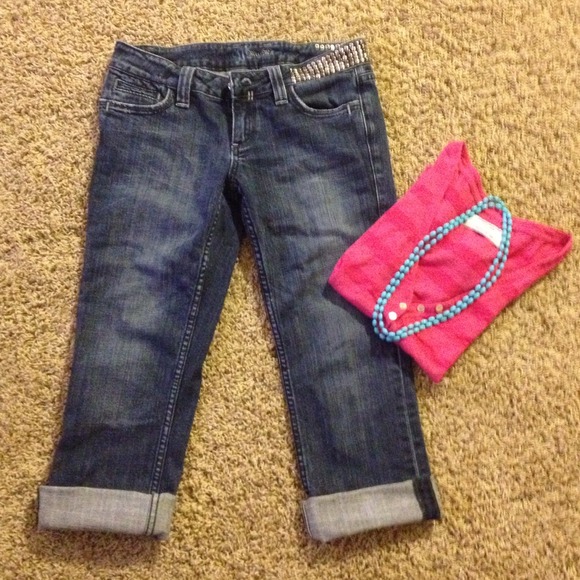 ❌SOLD LOCALLY❌Miss Me capris - Picture 2 of 4