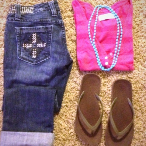 ❌SOLD LOCALLY❌Miss Me capris - Picture 4 of 4