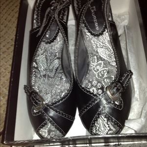 New Chinese laundry black & bronze wedge heels.